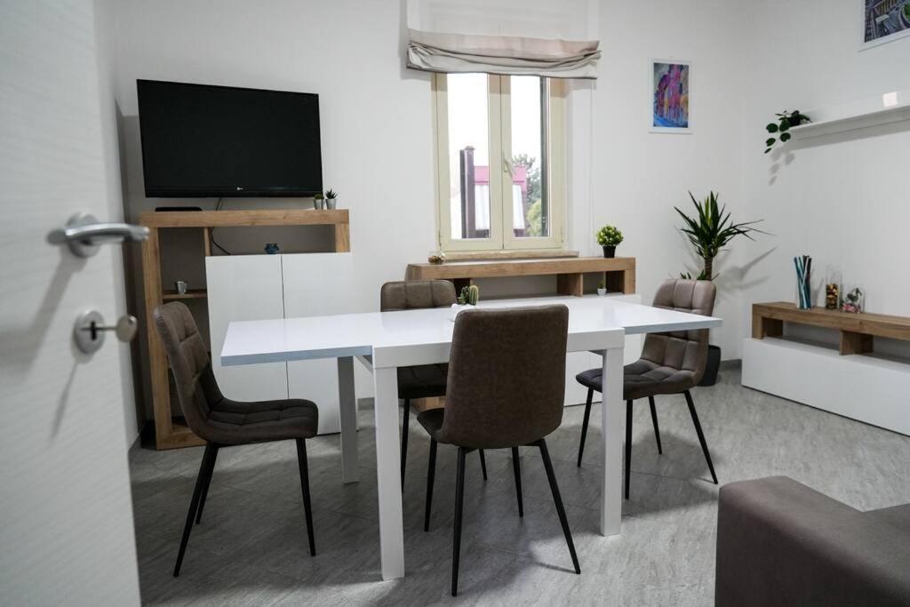 Guest House Marittima Frosinone Exterior foto